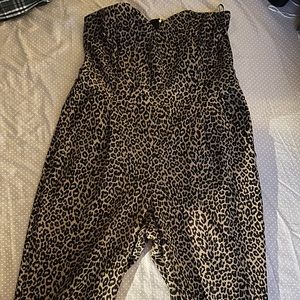 Sweetheart leopard jumpsuit